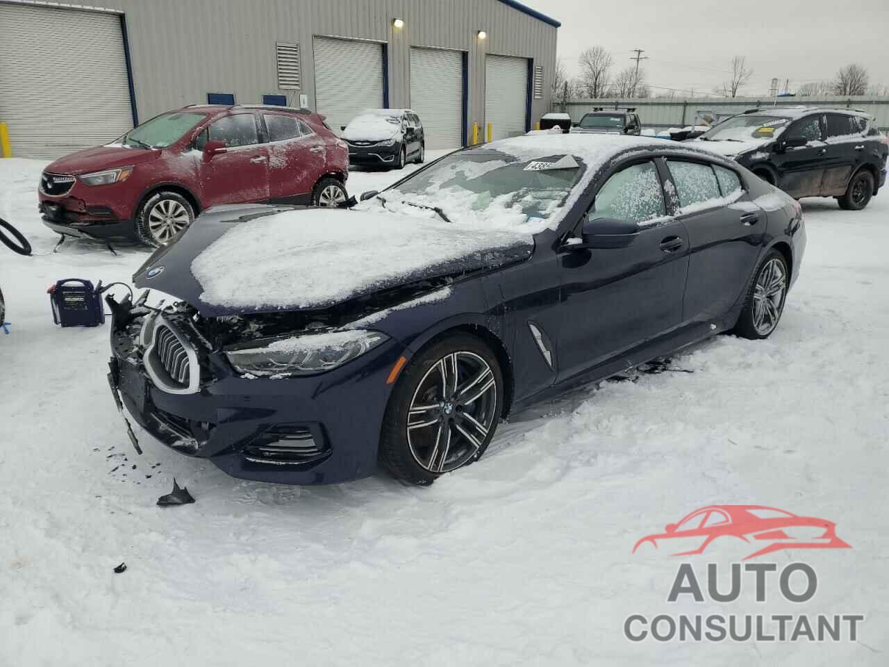BMW 8 SERIES 2023 - WBAGV4C09PCM95369