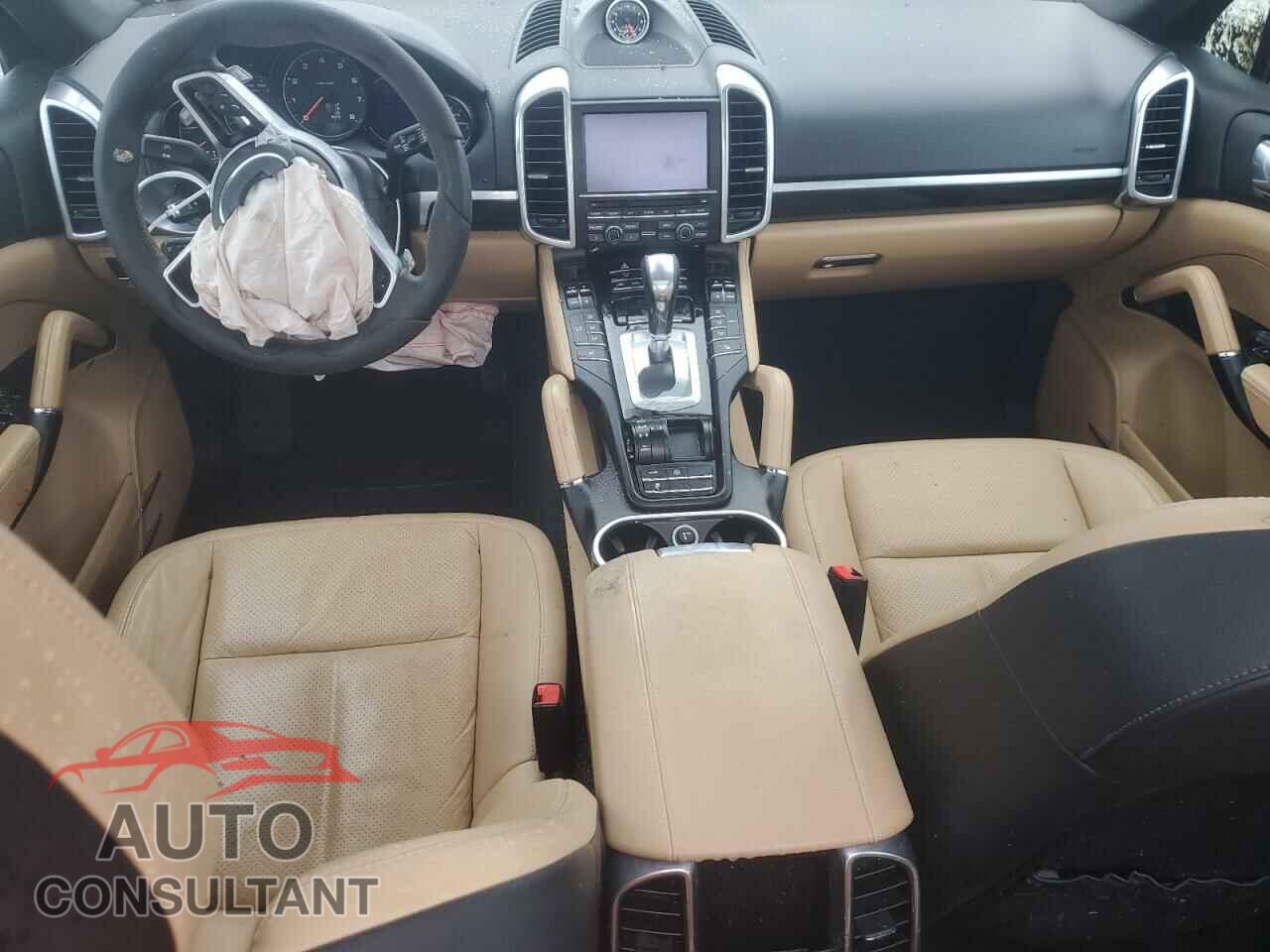 PORSCHE CAYENNE 2016 - WP1AA2A26GLA02243