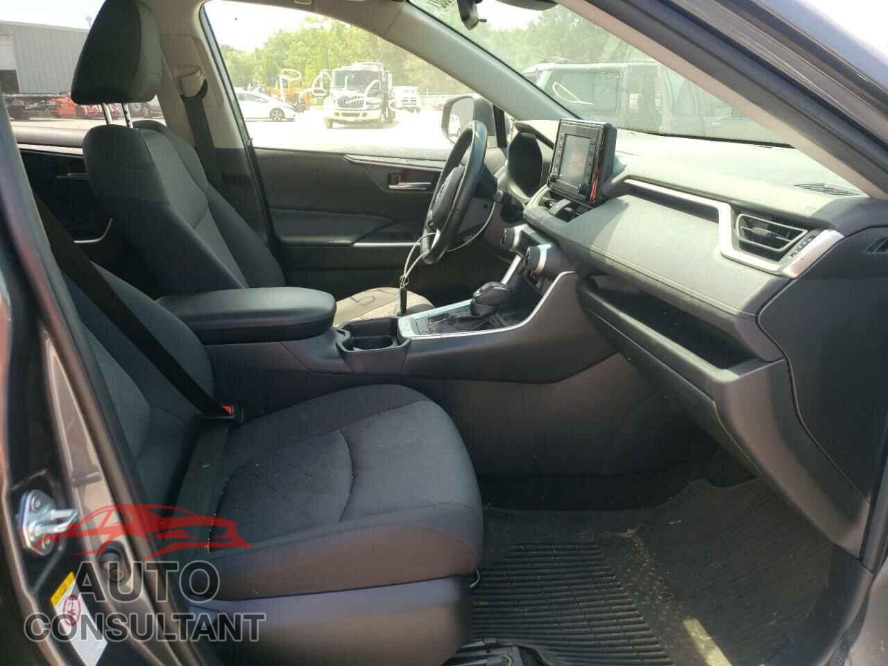 TOYOTA RAV4 2019 - JTMP1RFV3KD007166