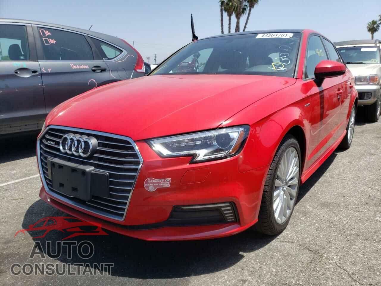 AUDI A3 2017 - WAUUPBFF4HA043098