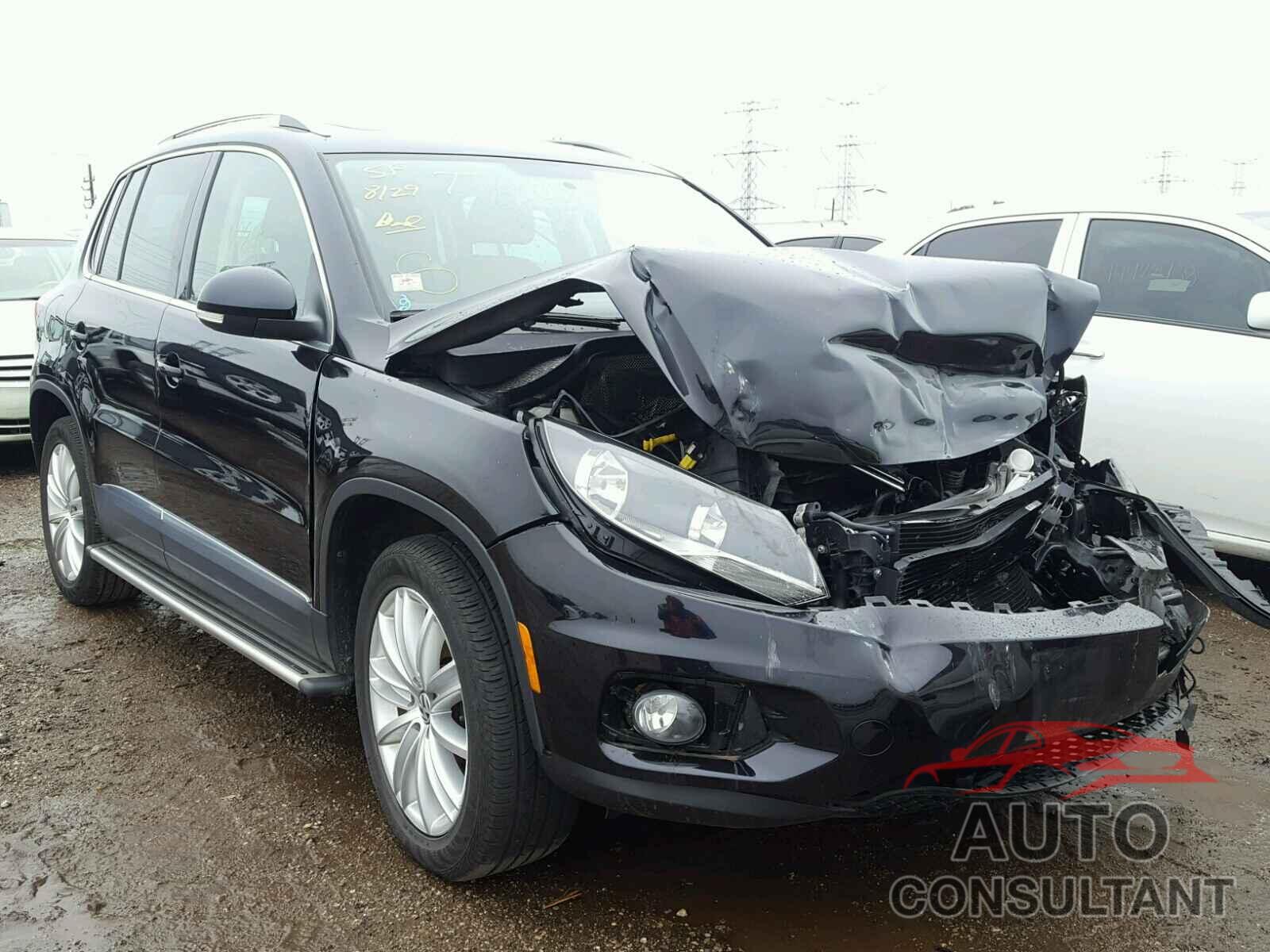 VOLKSWAGEN TIGUAN S 2015 - WVGBV7AX5FW504298