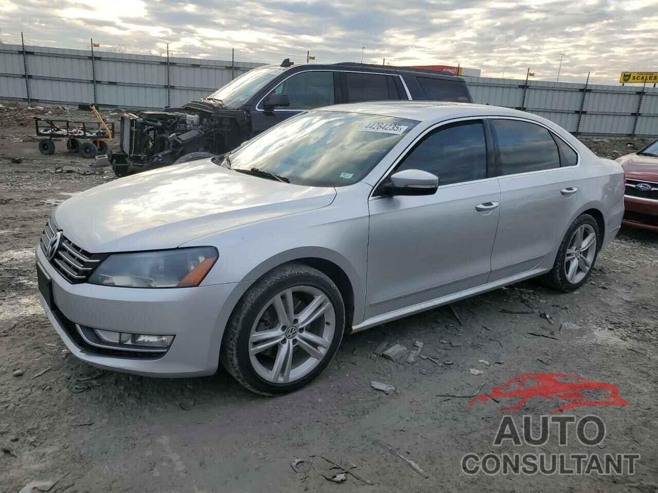 VOLKSWAGEN PASSAT 2015 - 1VWCV7A39FC010210