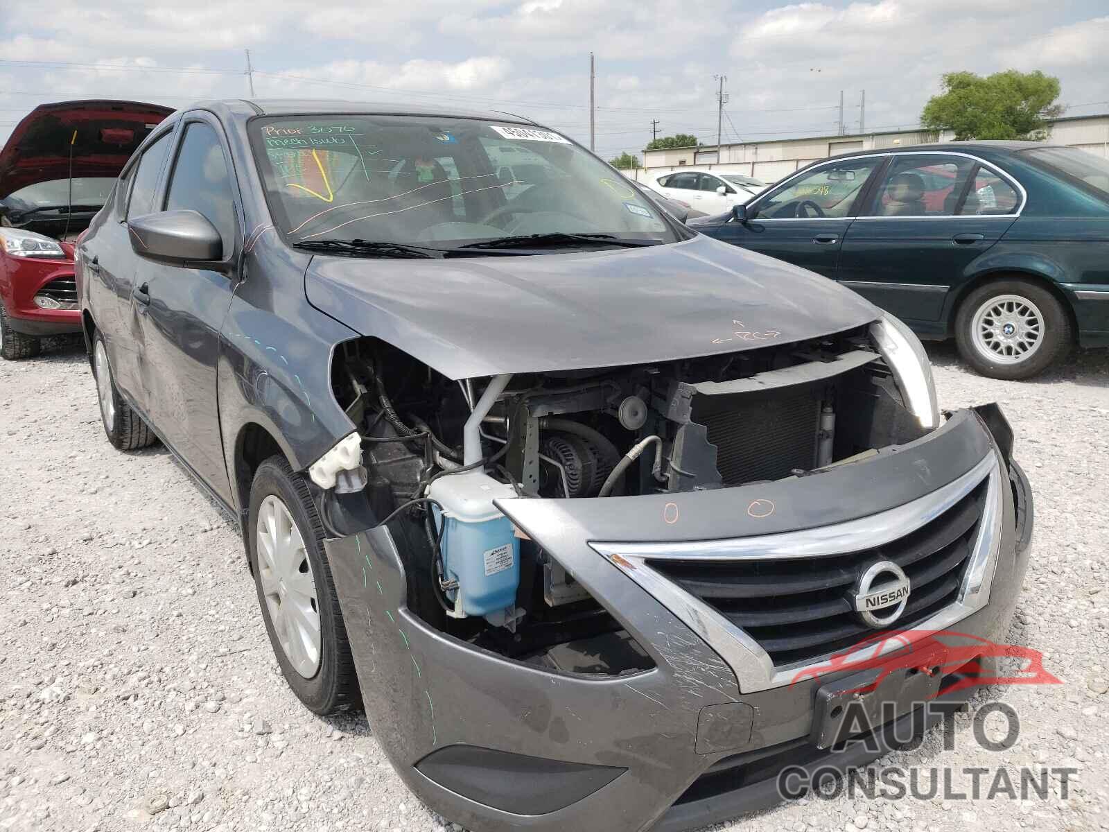 NISSAN VERSA 2017 - 3N1CN7AP2HL903044