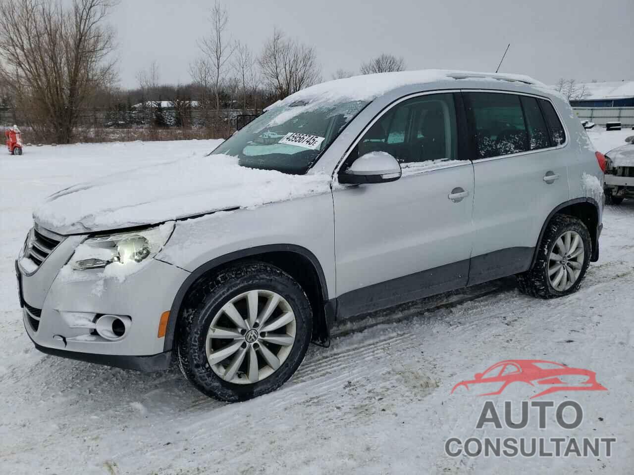 VOLKSWAGEN TIGUAN 2011 - WVGBV7AX1BW539012