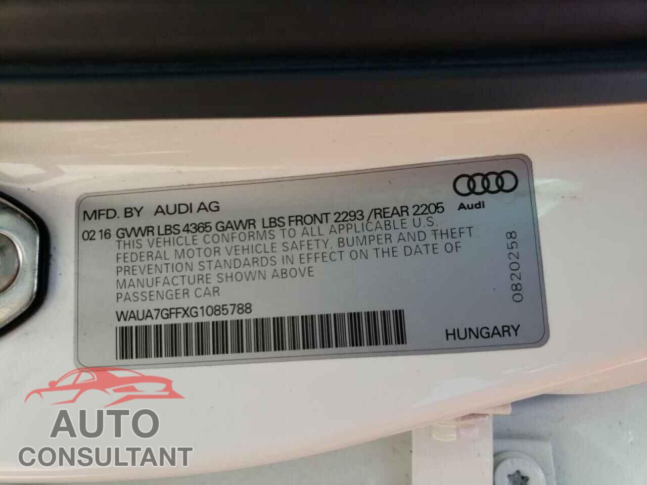 AUDI A3 2016 - WAUA7GFFXG1085788