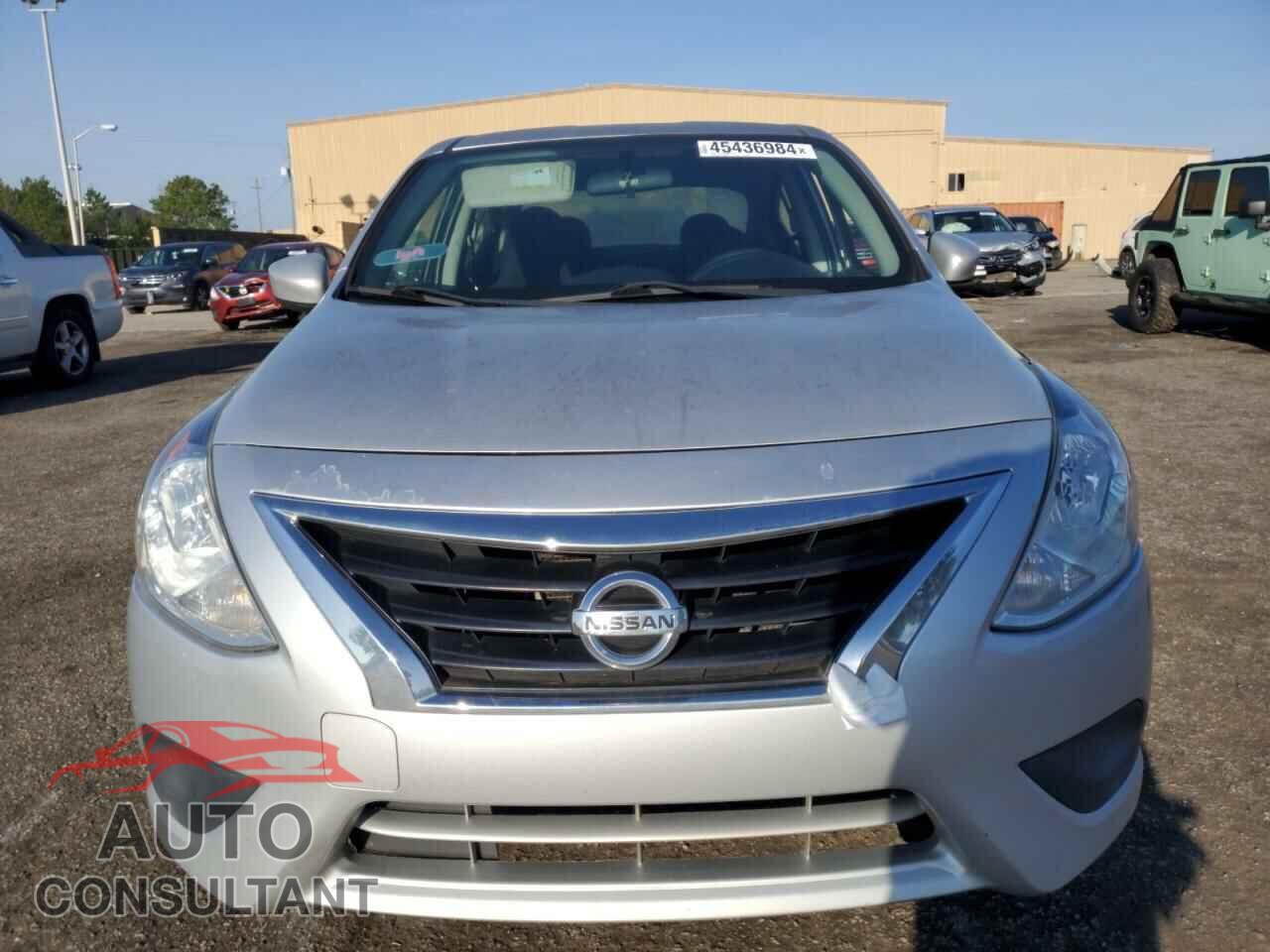NISSAN VERSA 2017 - 3N1CN7APXHL820025