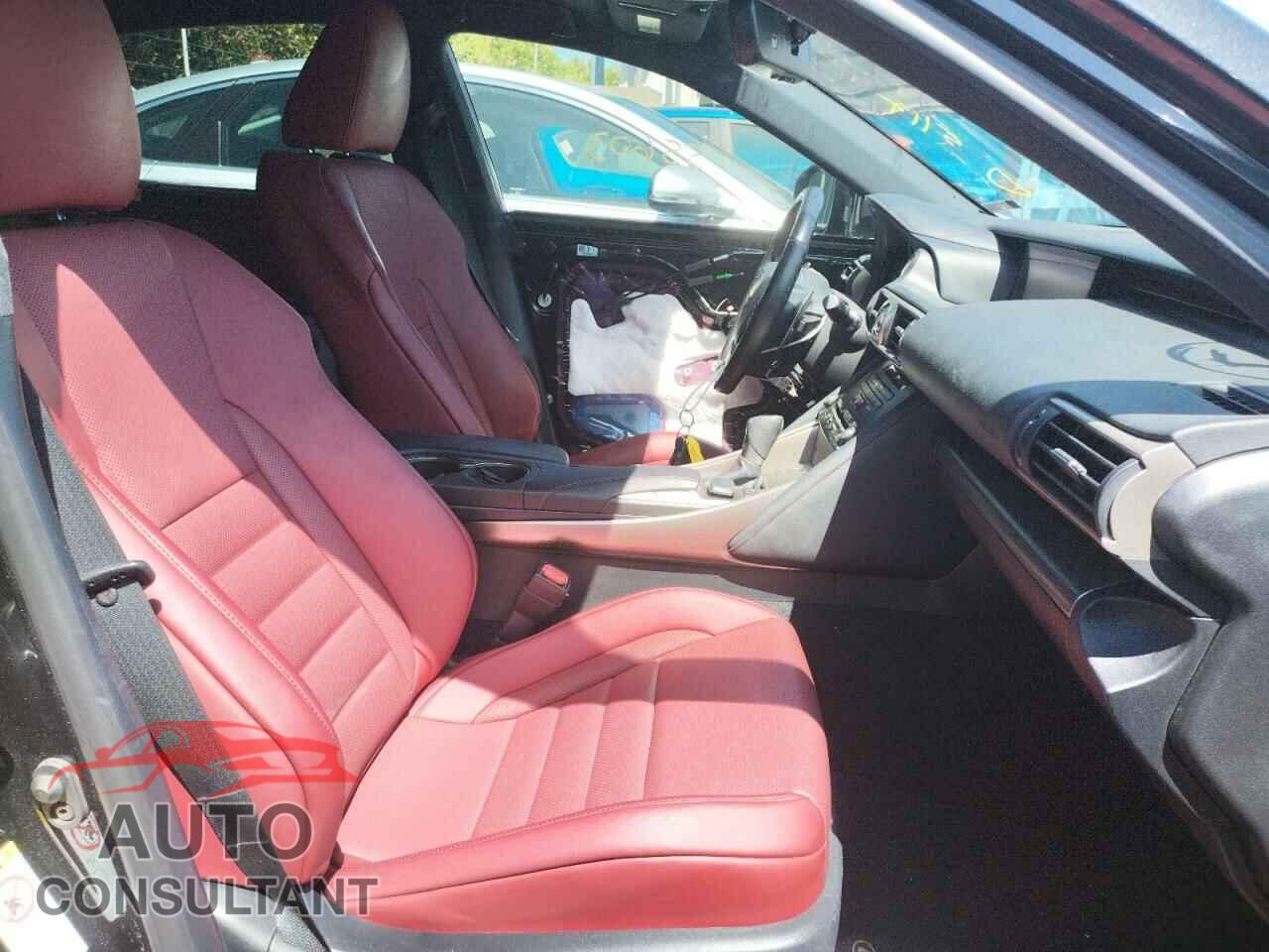 LEXUS IS 2017 - JTHBA1D25H5057363