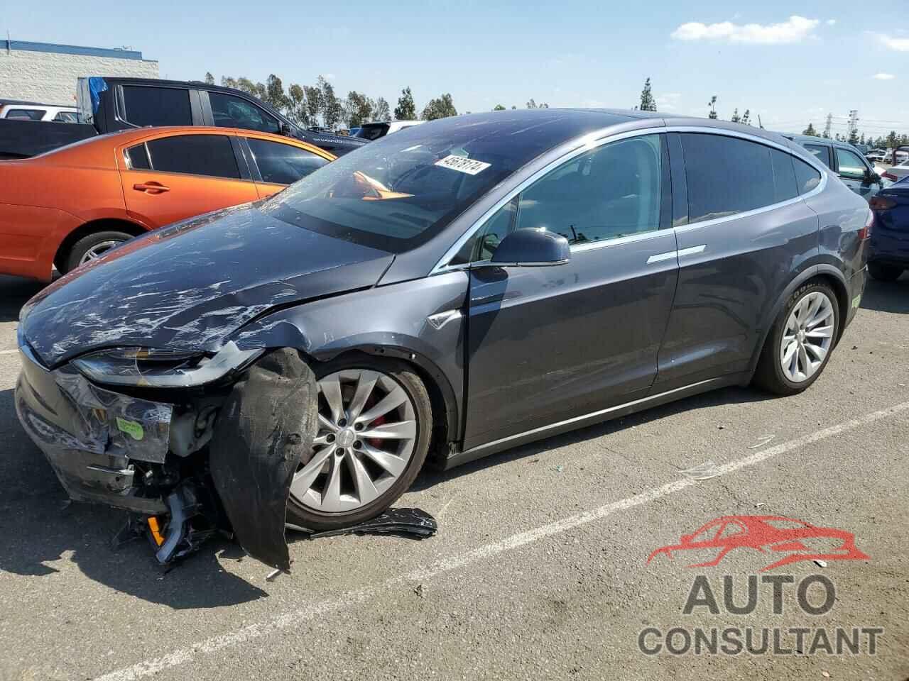 TESLA MODEL X 2016 - 5YJXCAE43GF001064