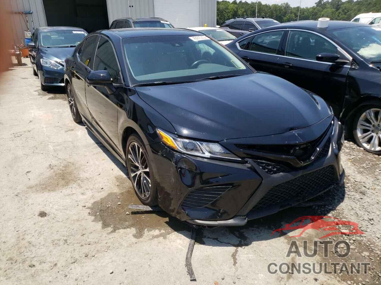 TOYOTA CAMRY 2018 - 4T1B11HK4JU116387