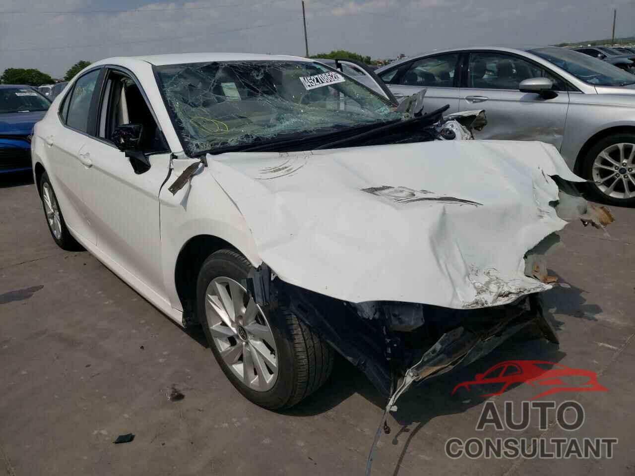 TOYOTA CAMRY 2021 - 4T1C11AK9MU574669