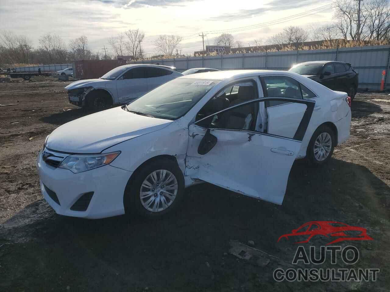 TOYOTA CAMRY 2014 - 4T4BF1FK2ER439689