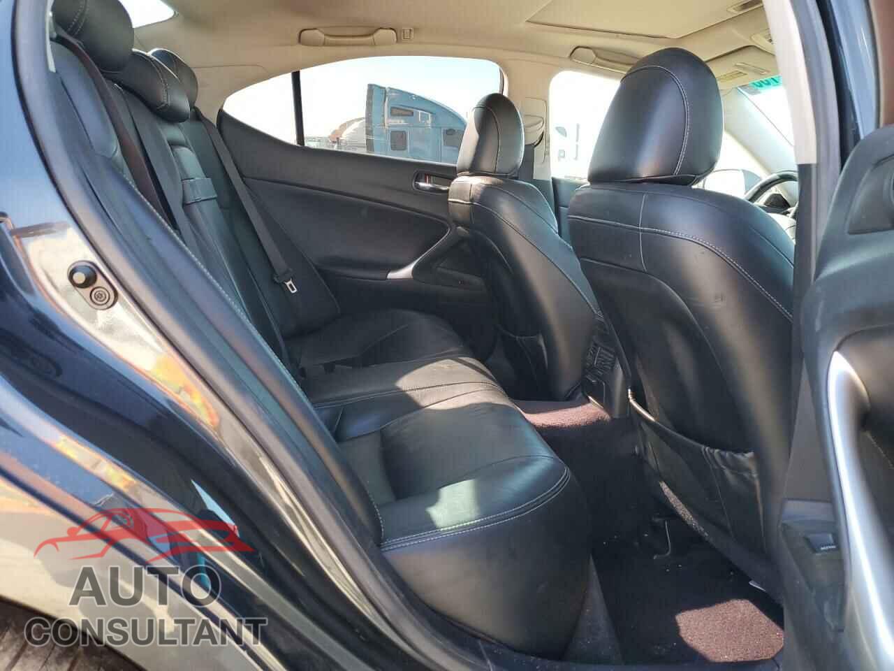 LEXUS IS 2010 - JTHBF5C21A5113380