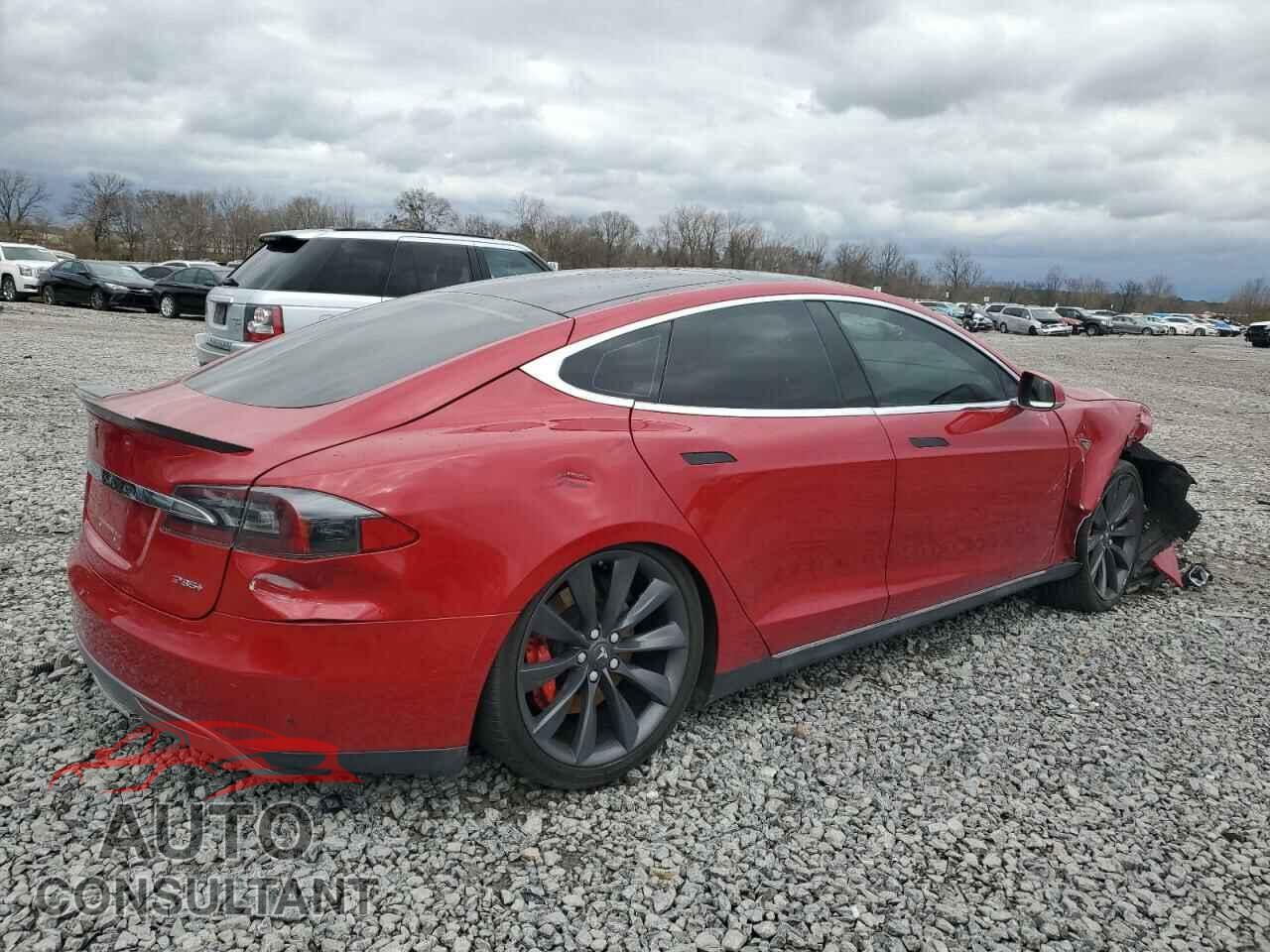 TESLA MODEL S 2013 - 5YJSA1CP6DFP26683