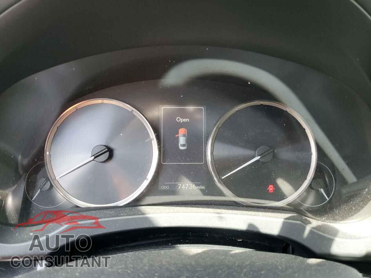 LEXUS IS 2017 - JTHBA1D26H5045514