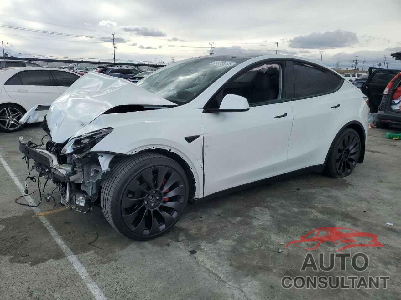 TESLA MODEL Y 2023 - 7SAYGDEFXPF786343