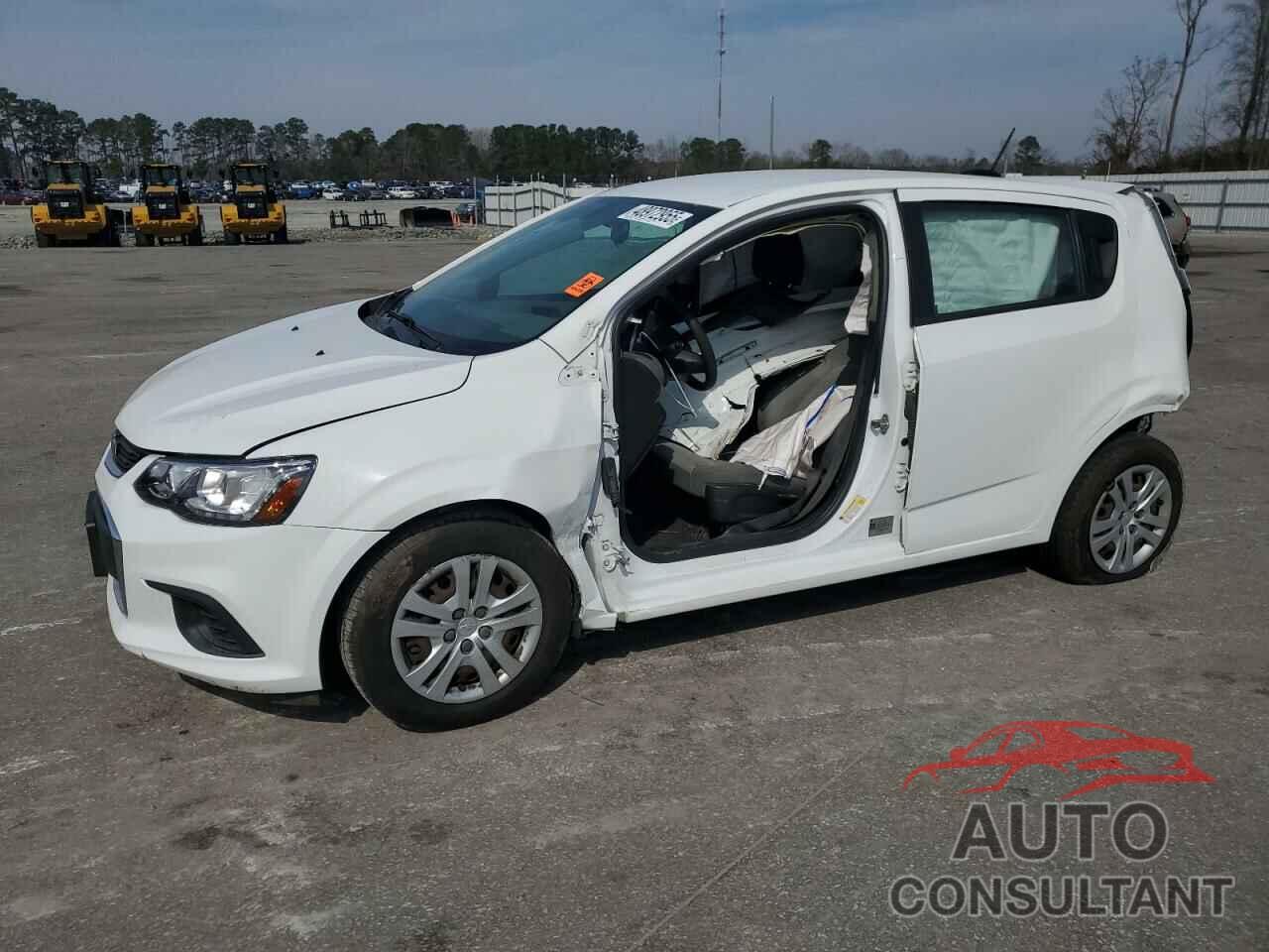 CHEVROLET SONIC 2017 - 1G1JG6SH7H4172139