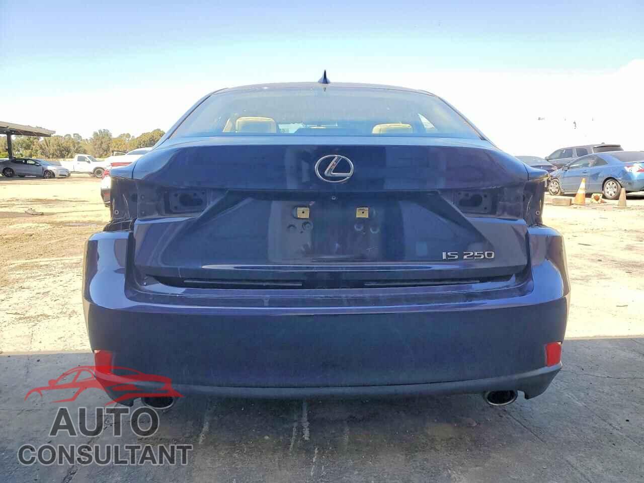 LEXUS IS 2014 - JTHBF1D21E5012384