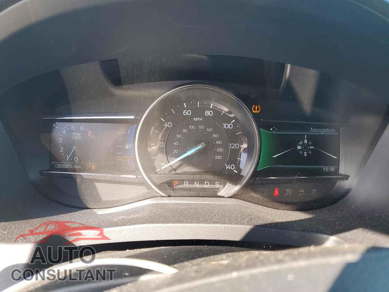 FORD EXPLORER 2017 - 1FM5K8D82HGB68171