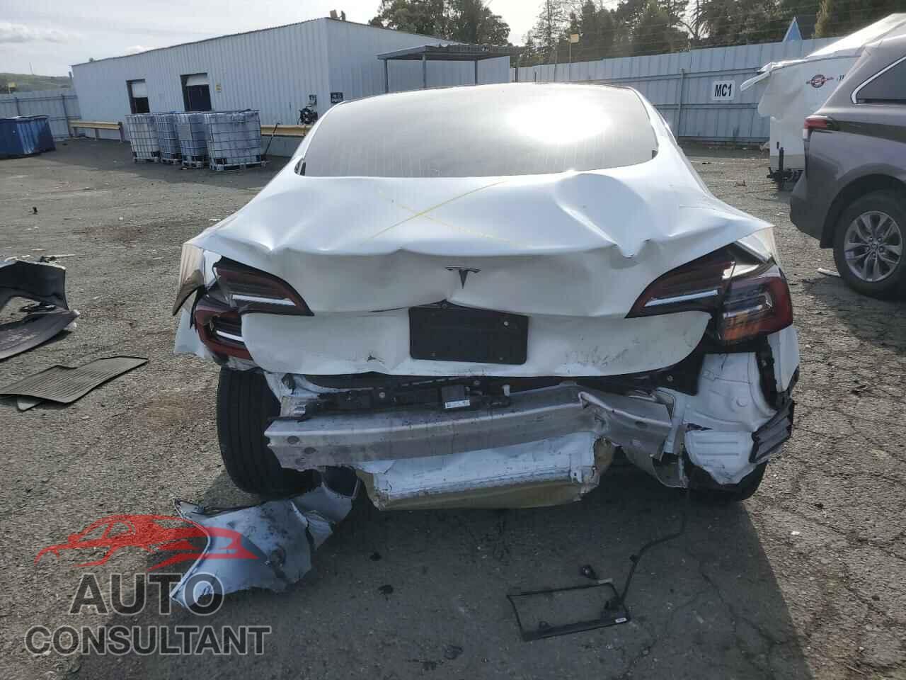TESLA MODEL 3 2018 - 5YJ3E1EB7JF089096