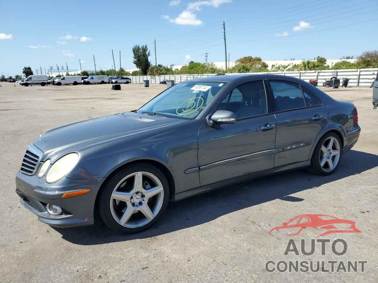 MERCEDES-BENZ E-CLASS 2009 - WDBUF56X29B423079