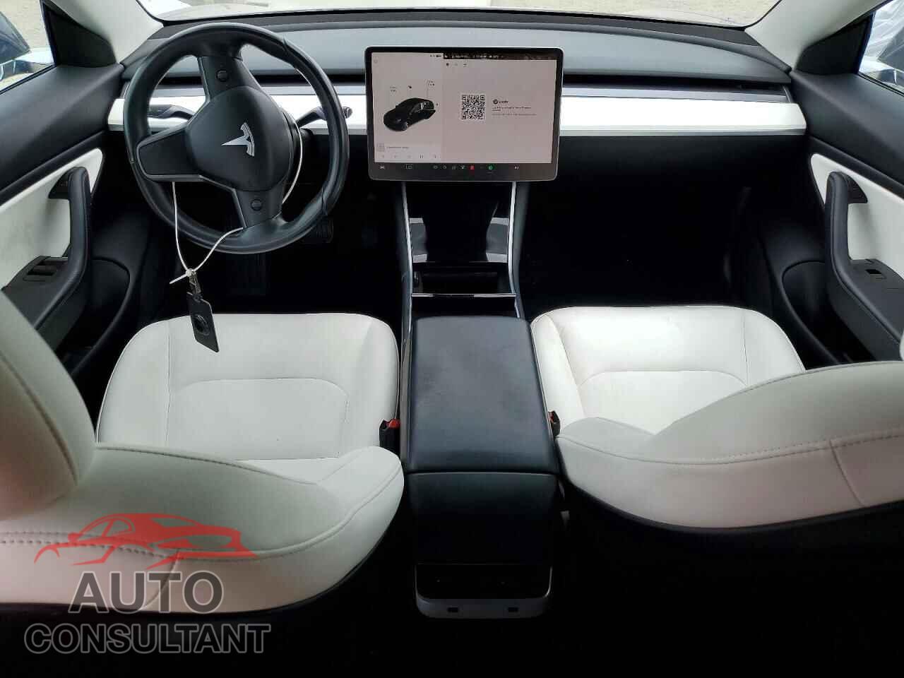 TESLA MODEL 3 2019 - 5YJ3E1EB9KF197589