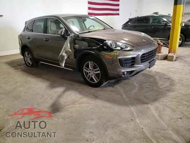 PORSCHE CAYENNE 2016 - WP1AA2A20GLA11259