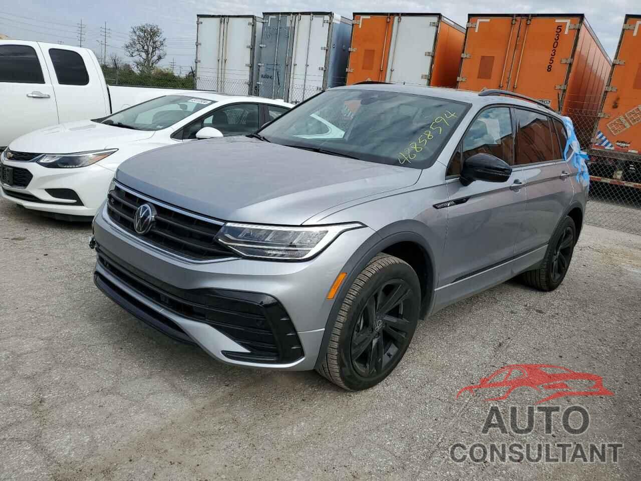 VOLKSWAGEN TIGUAN 2024 - 3VV8B7AX8RM003032