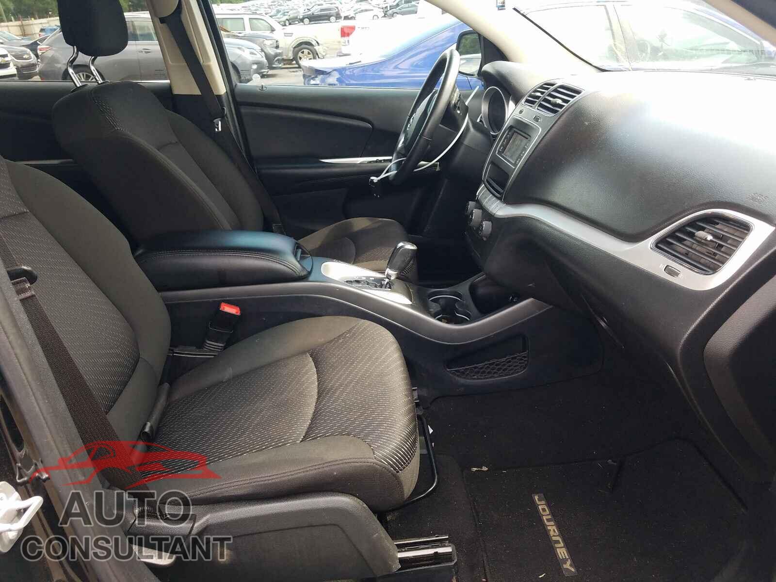 DODGE JOURNEY 2017 - 3C4PDCBBXHT685237