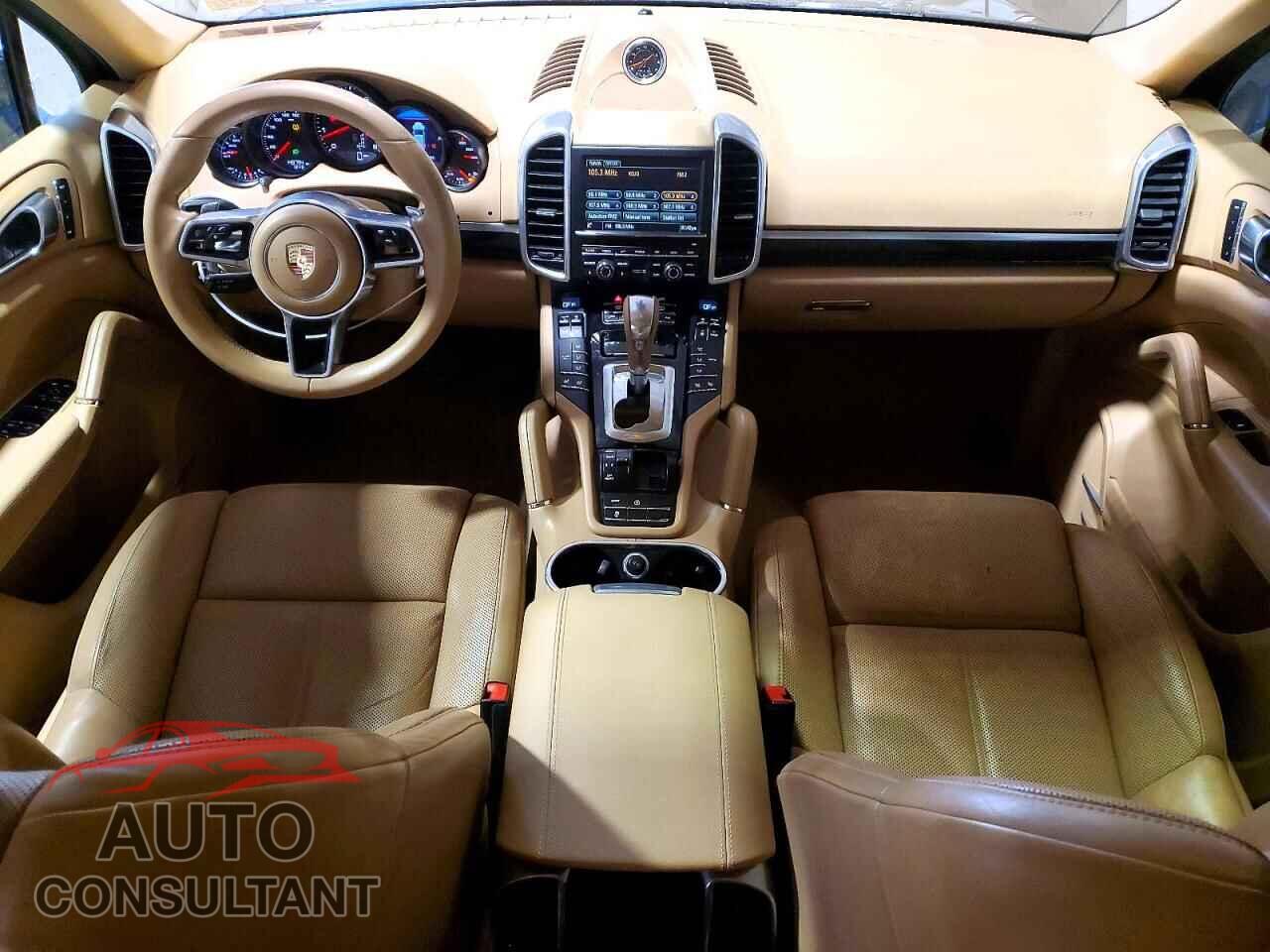 PORSCHE CAYENNE 2016 - WP1AA2A20GLA11259