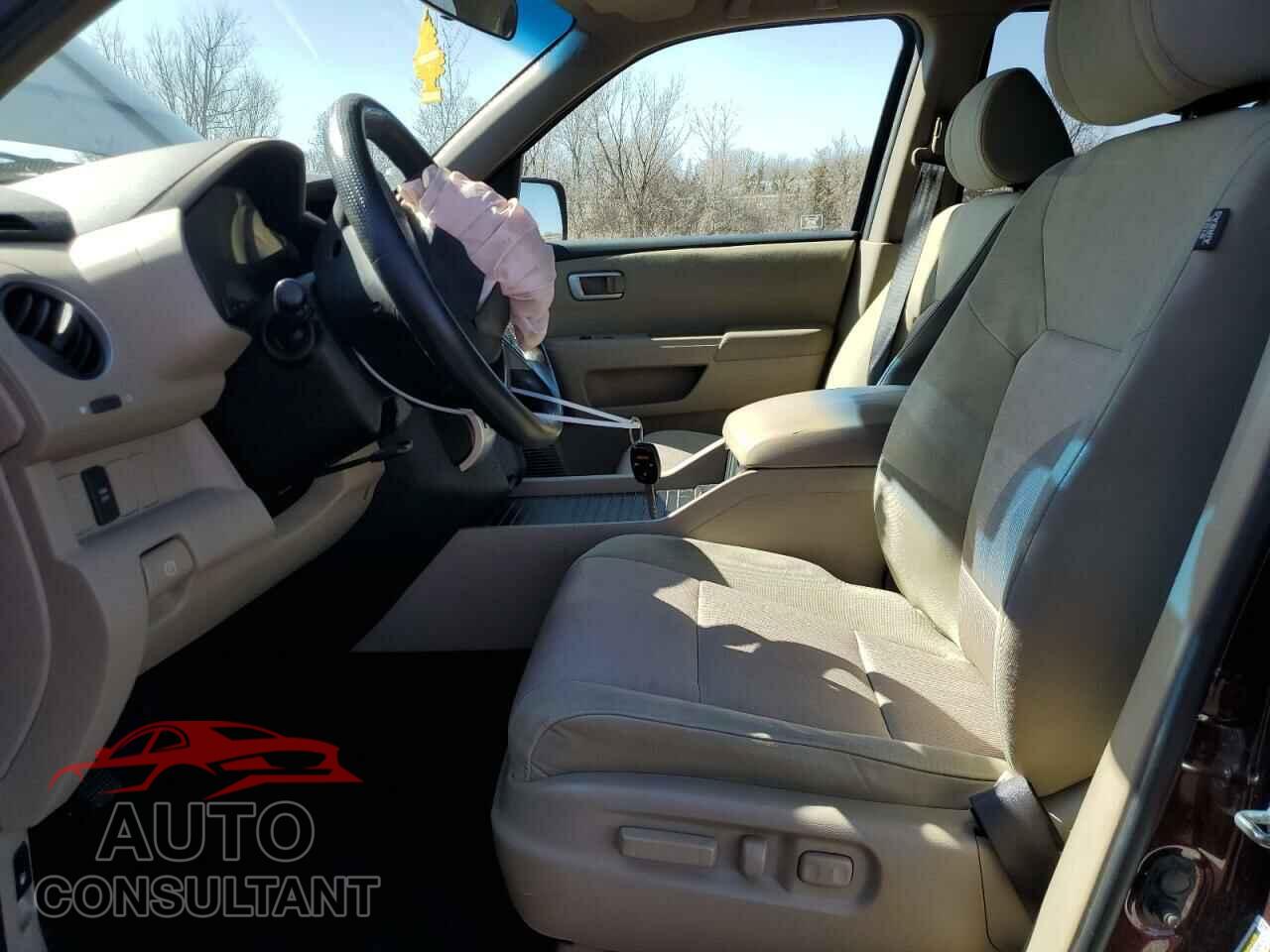 HONDA PILOT 2011 - 5FNYF4H40BB080680