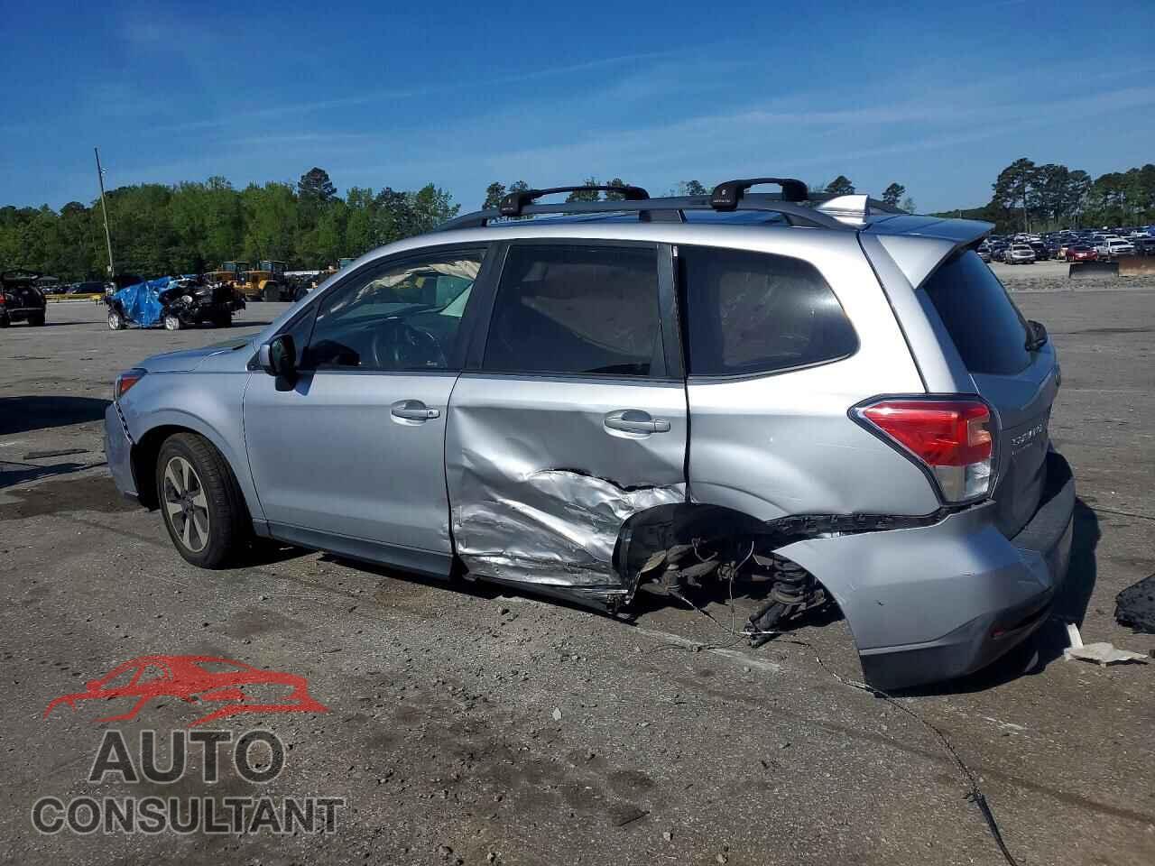 SUBARU FORESTER 2018 - JF2SJAEC9JH608716