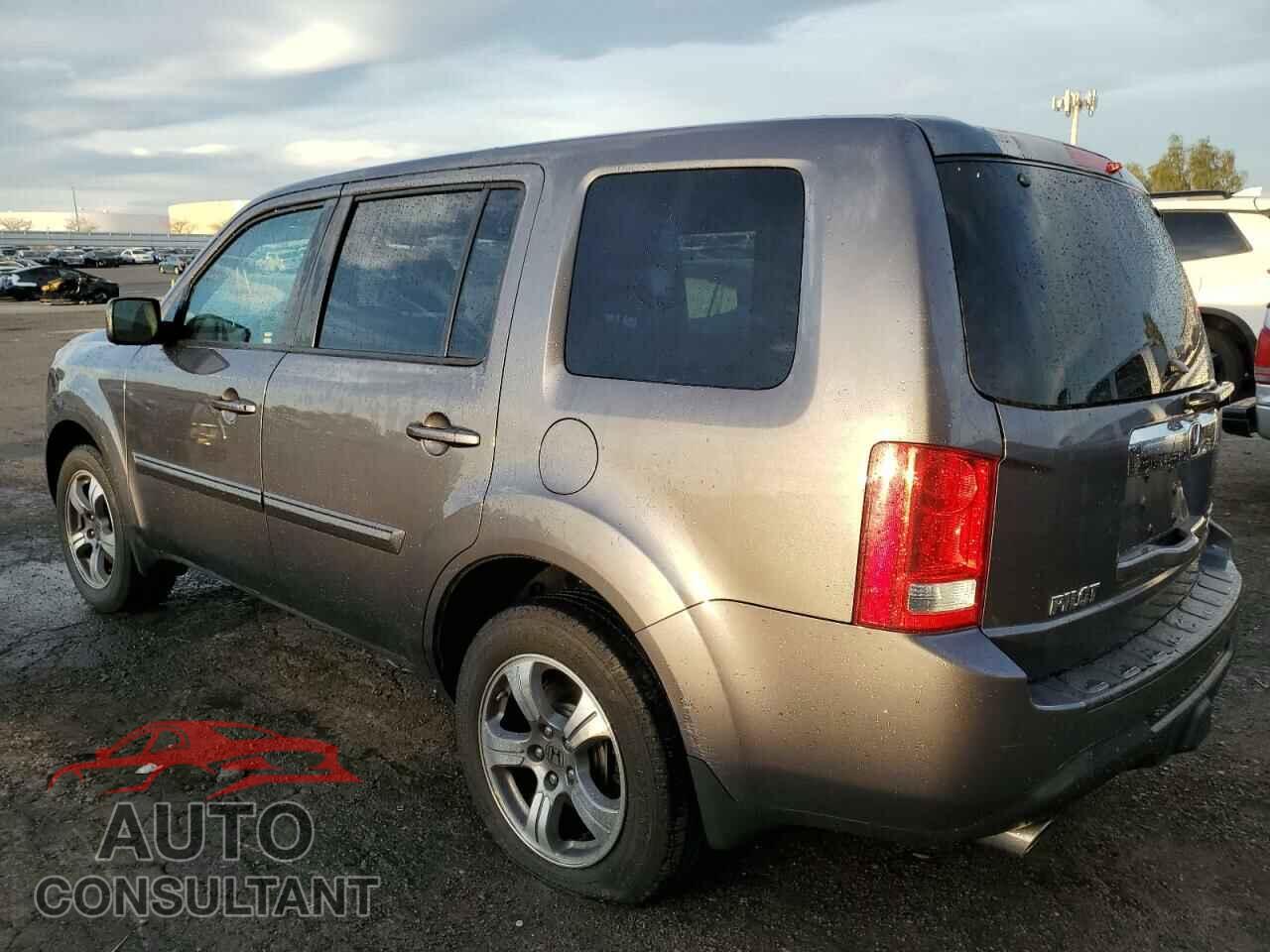 HONDA PILOT 2015 - 5FNYF4H35FB052502