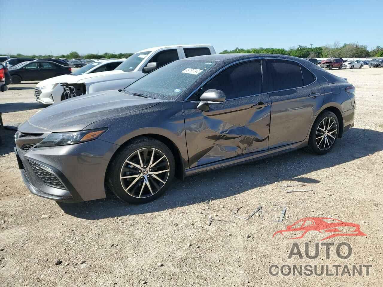 TOYOTA CAMRY 2023 - 4T1G11AK8PU168016