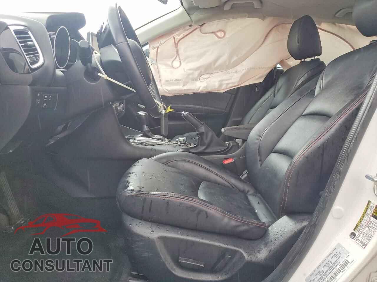 MAZDA 3 2014 - JM1BM1L34E1212040