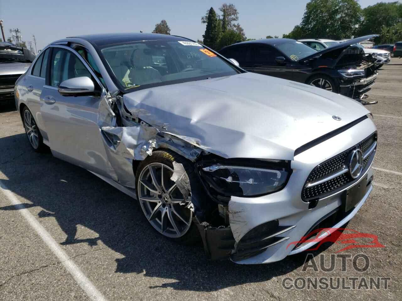 MERCEDES-BENZ E-CLASS 2022 - W1KZF8DB4NB022391
