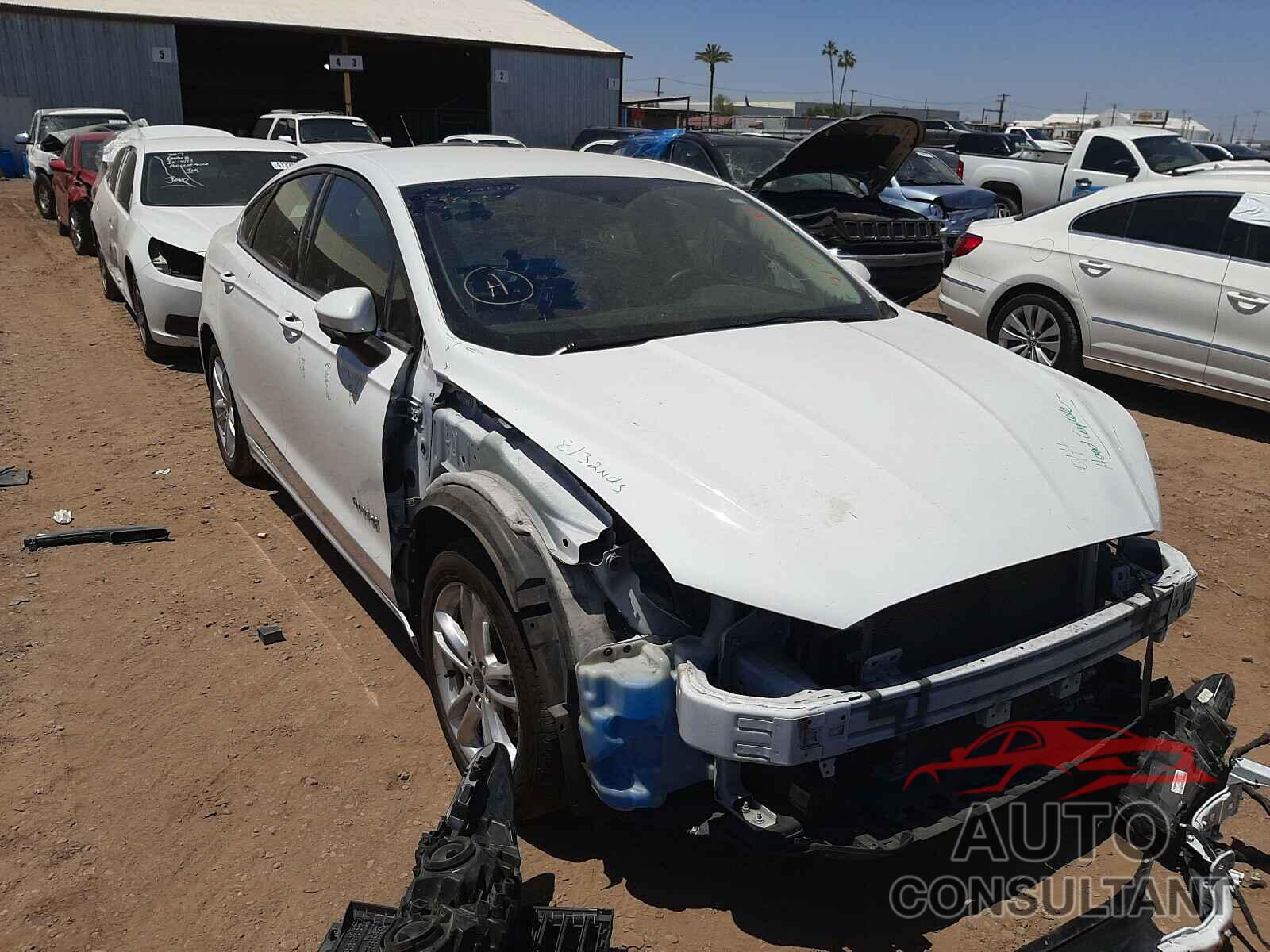 FORD FUSION 2018 - 3FA6P0LU7JR248452