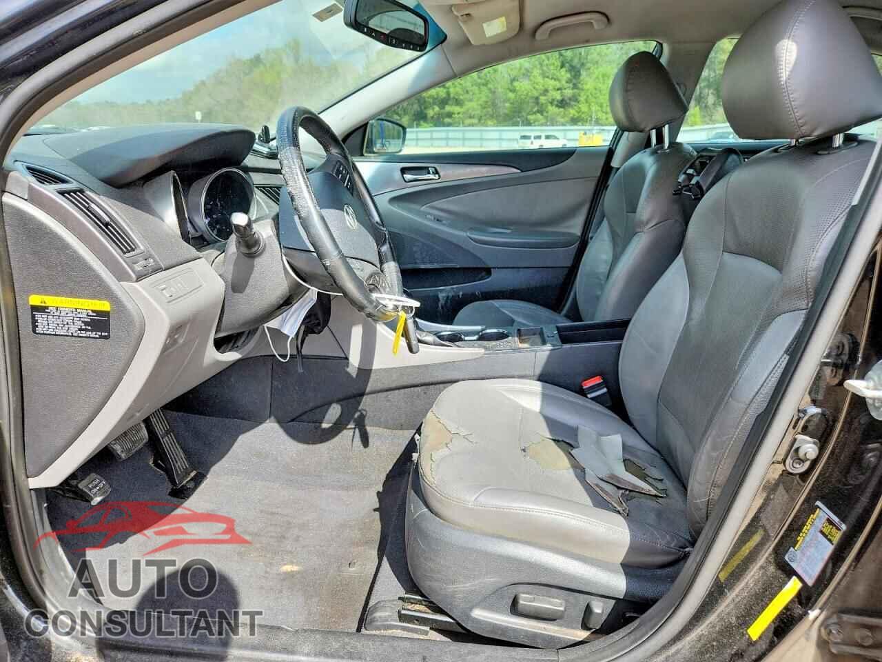HYUNDAI SONATA 2013 - KMHEC4A4XDA089335