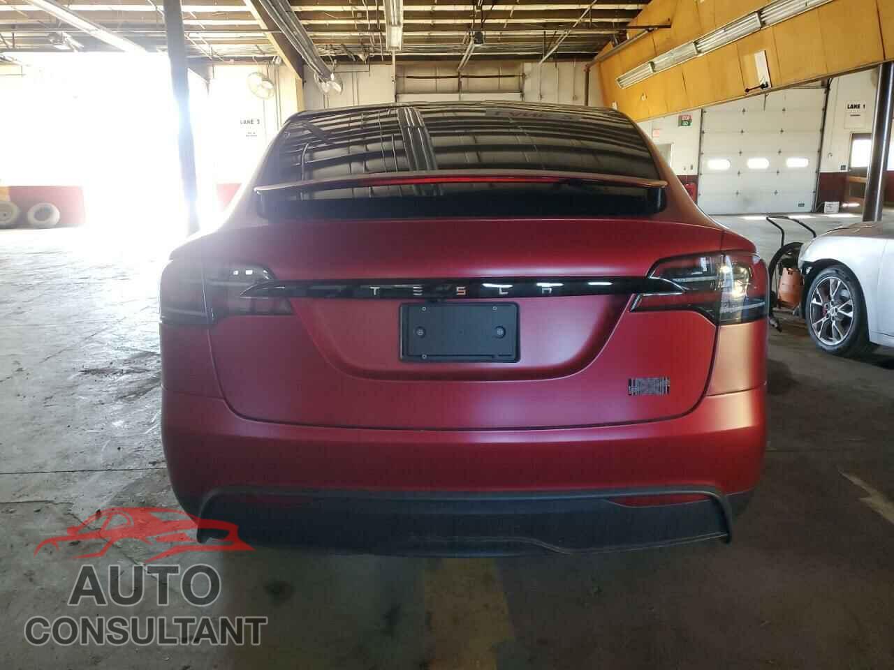 TESLA MODEL X 2023 - 7SAXCBE69PF400331
