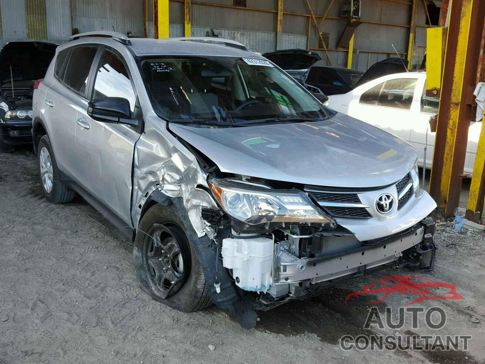 TOYOTA RAV4 LE 2015 - JTMZFREV6FJ057028