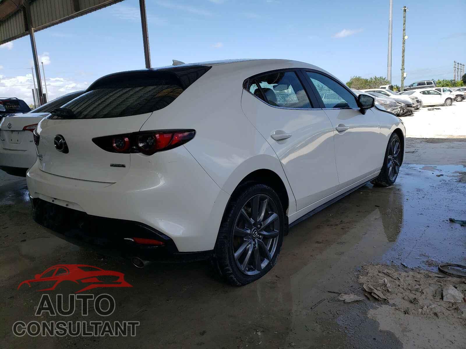 MAZDA 3 2019 - JM1BPBMM5K1125571