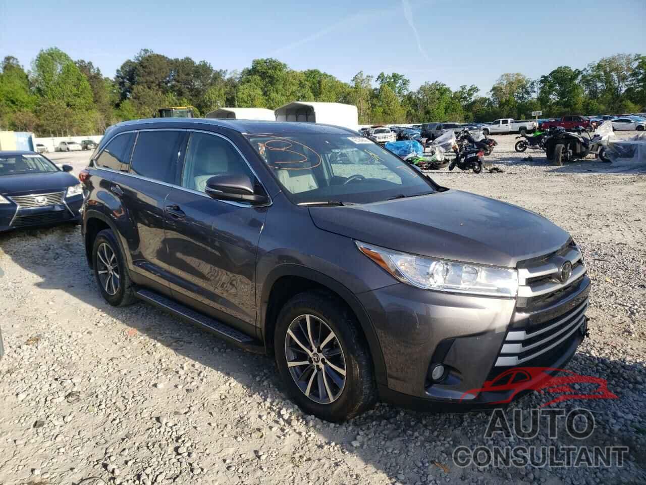 TOYOTA HIGHLANDER 2019 - 5TDKZRFH5KS555476
