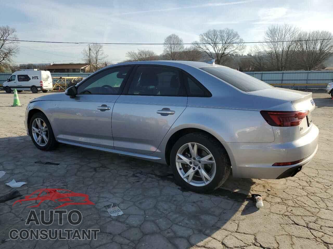 AUDI A4 2018 - WAUKMAF43JA233330