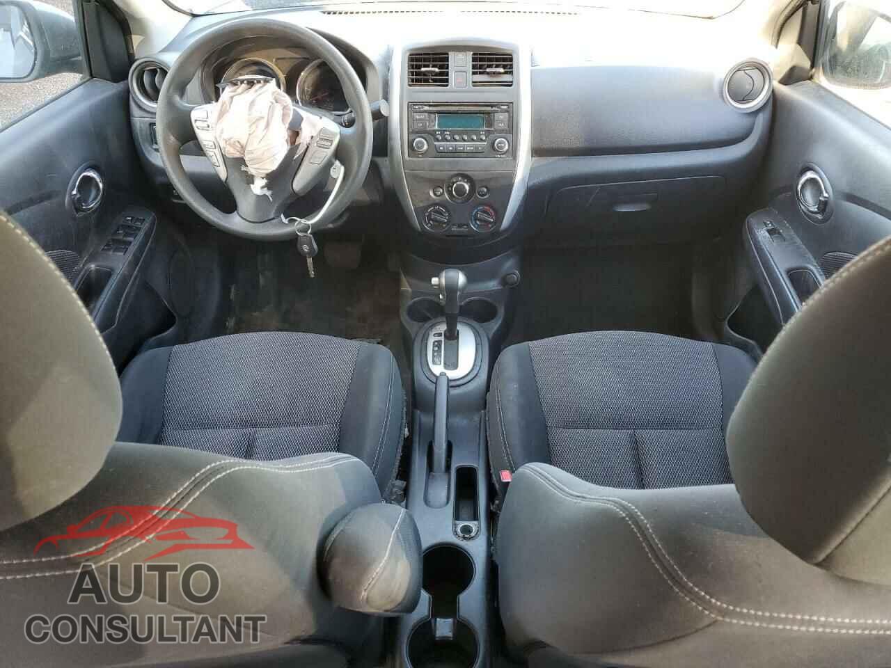 NISSAN VERSA 2017 - 3N1CN7AP3HL815796