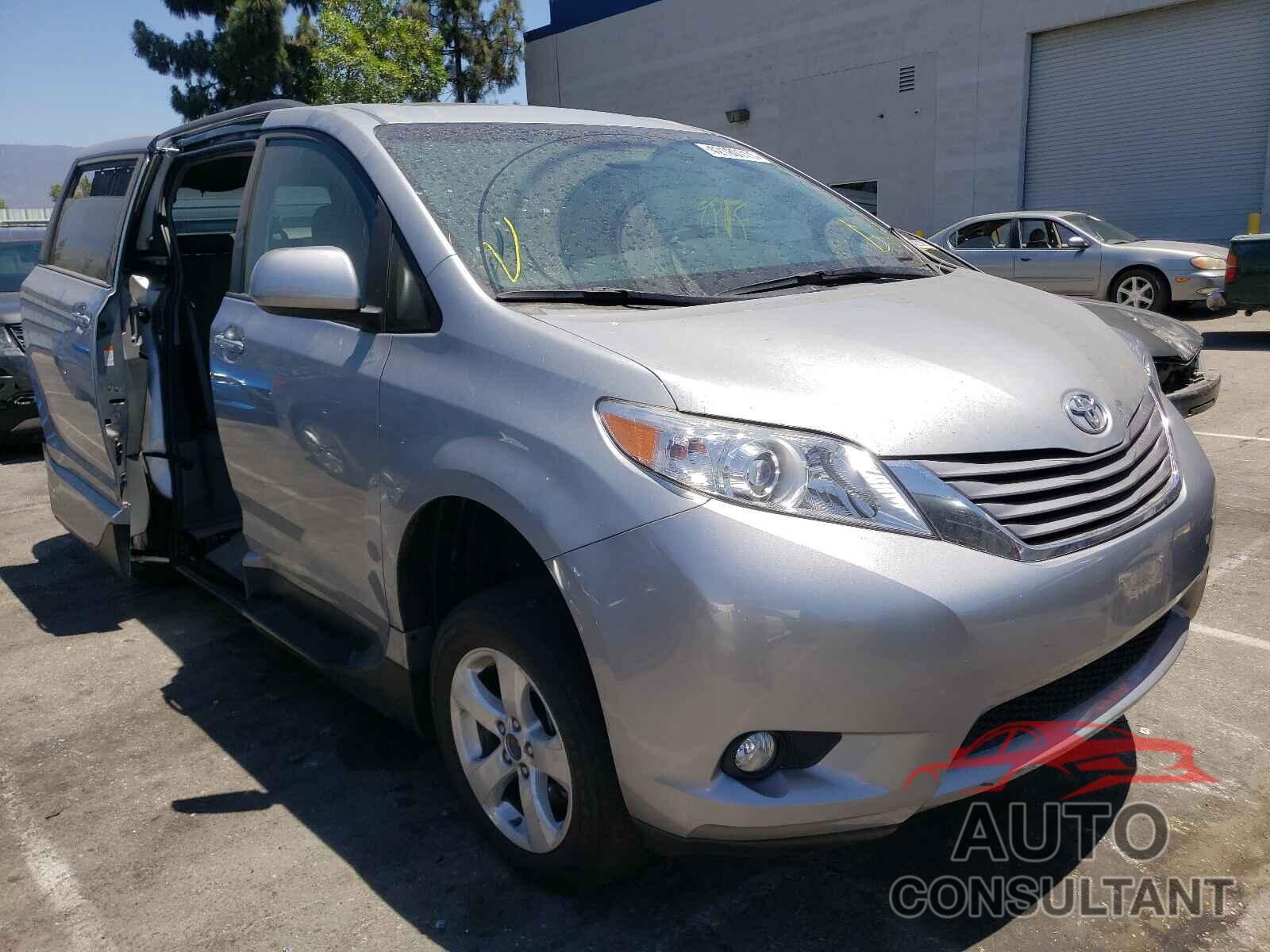 TOYOTA SIENNA 2017 - 5TDYZ3DC0HS868779