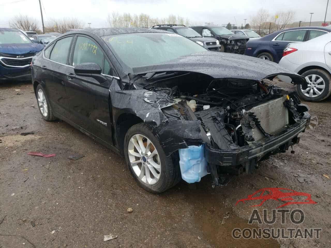 FORD FUSION 2019 - 3FA6P0LU8KR143856
