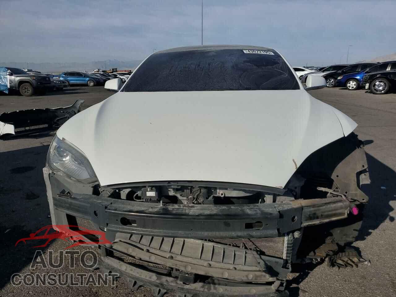 TESLA MODEL S 2015 - 5YJSA1E11FF114290