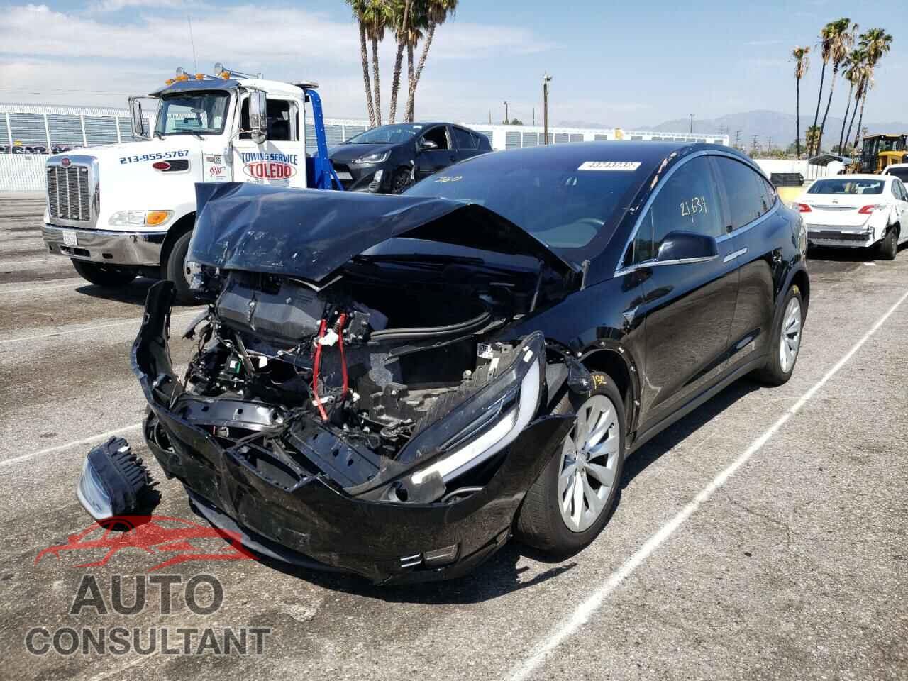 TESLA MODEL X 2019 - 5YJXCAE29KF152126
