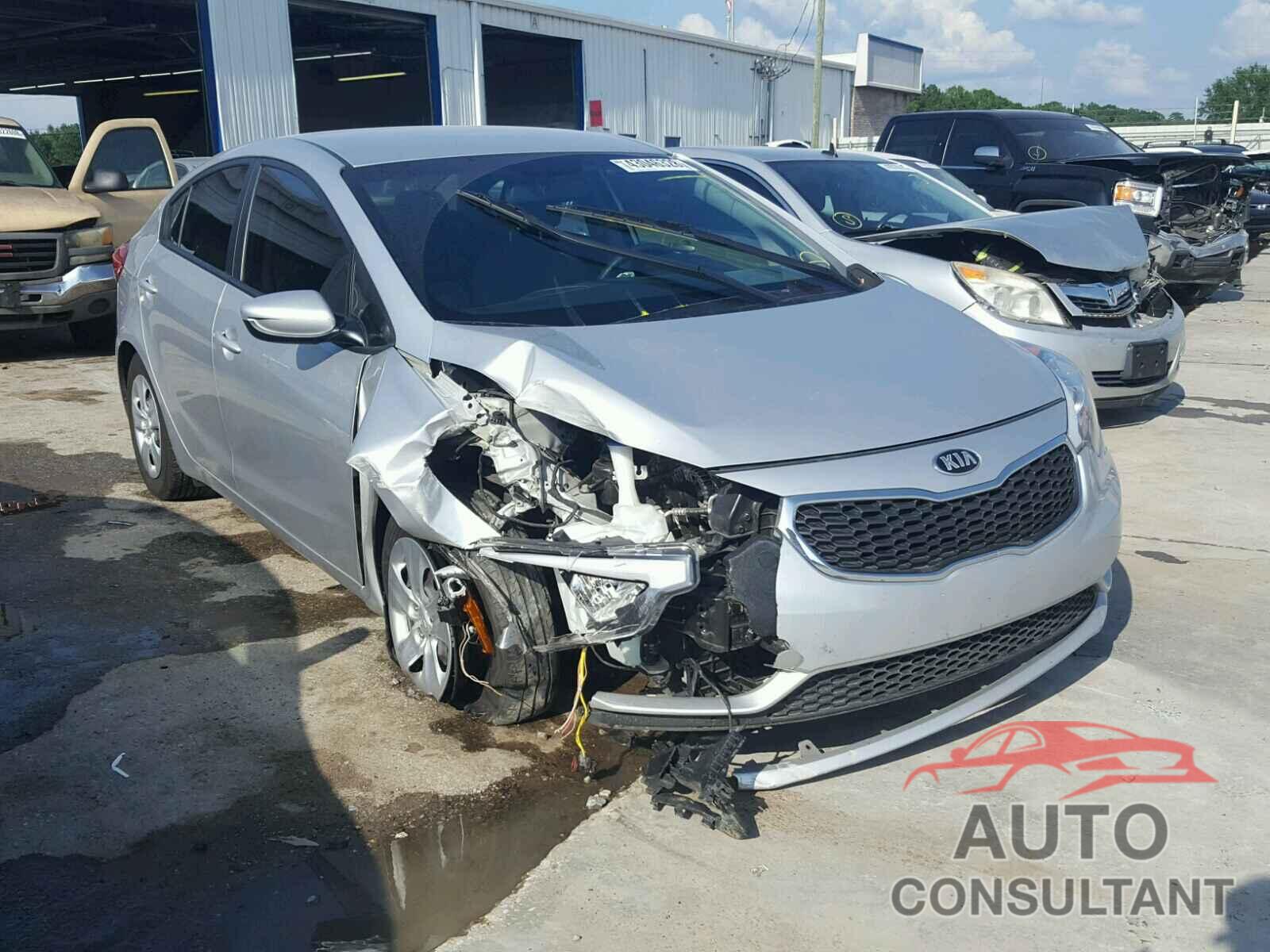 KIA FORTE 2015 - KNAFK4A68F5336275