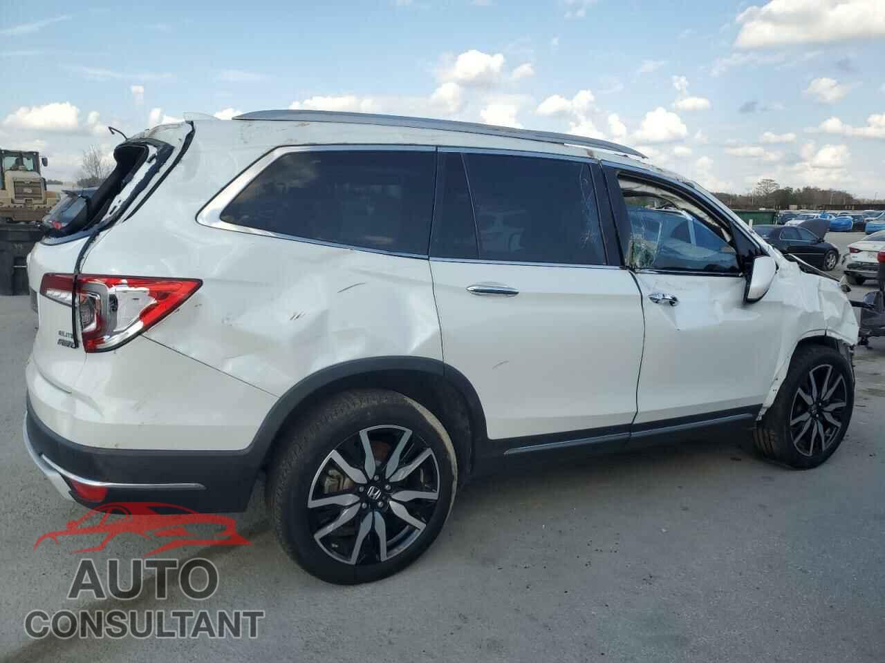 HONDA PILOT 2021 - 5FNYF6H00MB064376
