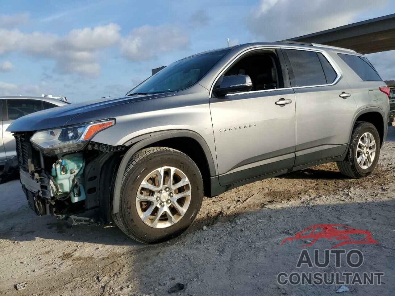CHEVROLET TRAVERSE 2018 - 1GNERGKW4JJ257669